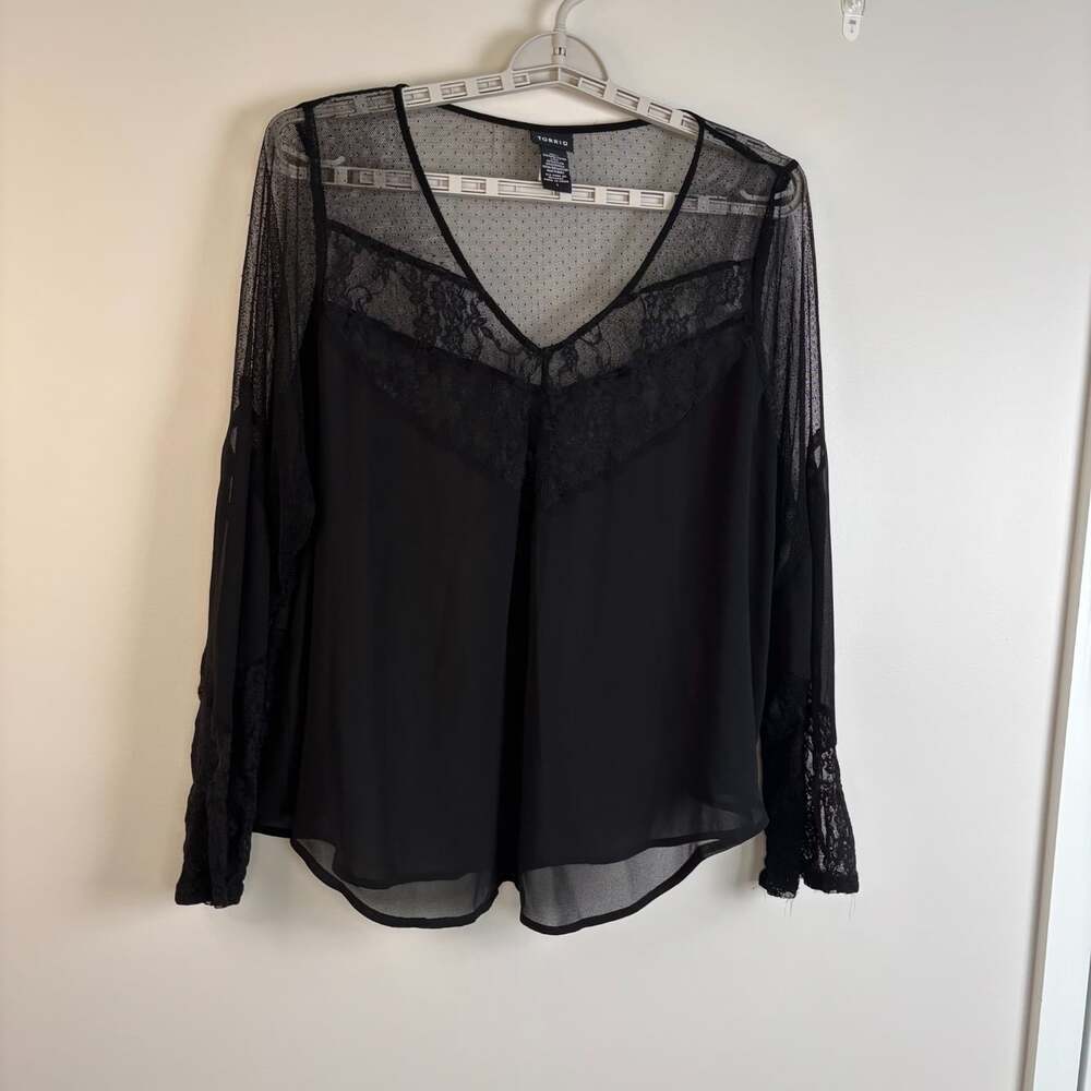 Torrid sheer v-neck bell sleeve top womens 1X black lace lightweight polka dot